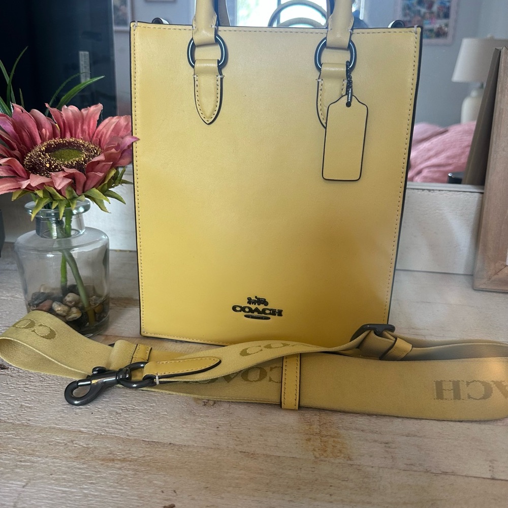 Coach Bright Retro Yellow Dylon Tote Like New CP051 Gunmetal Hardware Crossbody - Picture 3 of 12